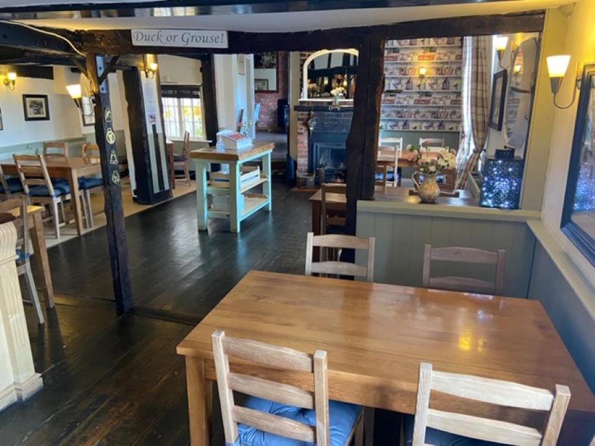فندق The White Hart Newenden المظهر الخارجي الصورة